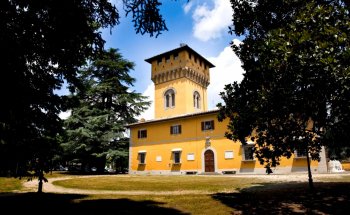 Villa Pecori Giraldi: Punto de Información e Museo Chini ABIERTO / Museo de los Niños CERRADO