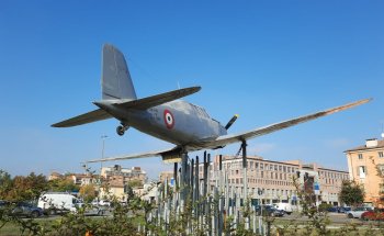 Monumento en Memoria de los Aviadores Modeneses
