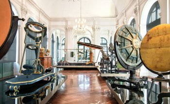 Salón Matemático-Físico