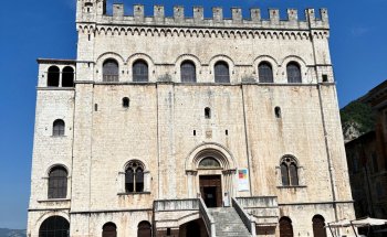 Palacio de los Cónsules