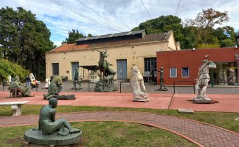 Patio de Esculturas | Monumentos y Obras de Arte (MOA)