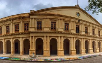 Museo de San Cristóbal MUSAC - Palacio de Gobierno