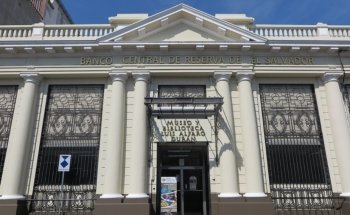 Museo y Biblioteca