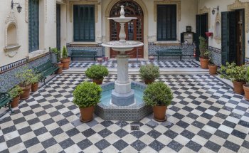 Museo Municipal de Arte Decorativo Firma y Odilo Estévez