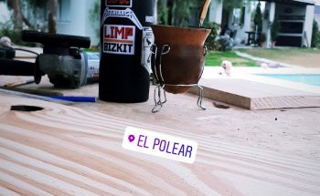 Los Aguaribayes