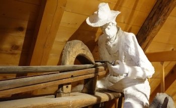 Museo de Distrito Höfli