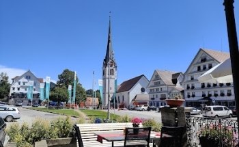 Museo en la Plaza del Pueblo de Gais