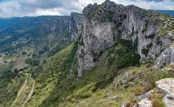 Cova e recinto del moro