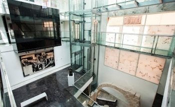 Centro de Arte y Exposiciones