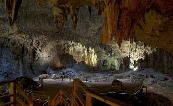 Cuevona de Ardines
