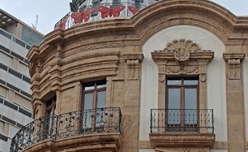 Edificio De Las Mariposas