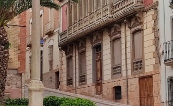 Plaza De Serón