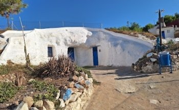 Cuevas de Rodeo, Rojales