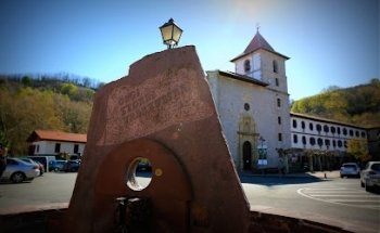 Monasterio de Urdax-Museo y 'Expo-Zubi-Arte'