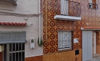 Borja Abargues Wall Pasting