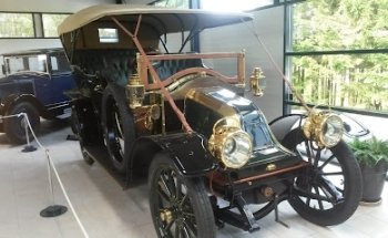 Museo del Automóvil Strib
