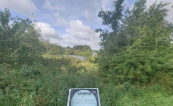 Plaza y sendero Klokkerholm