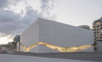 Museo de Diseño Contemporáneo y Artes Aplicadas