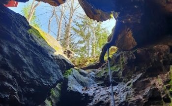Rövargrotta