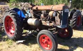 Mjällom Vandrarhem y Museo de Motores