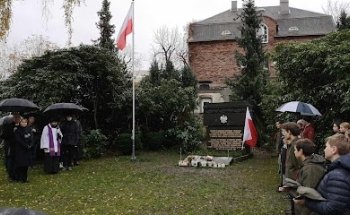 Monumento a los soldados polacos