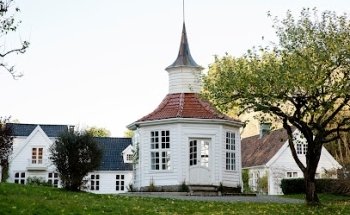 Manor Alvøen