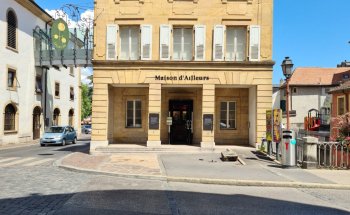 Casa de Ailleurs
