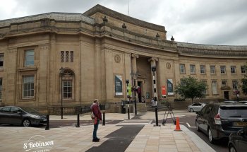 Museo de Bolton, Galería de Arte y Acuario