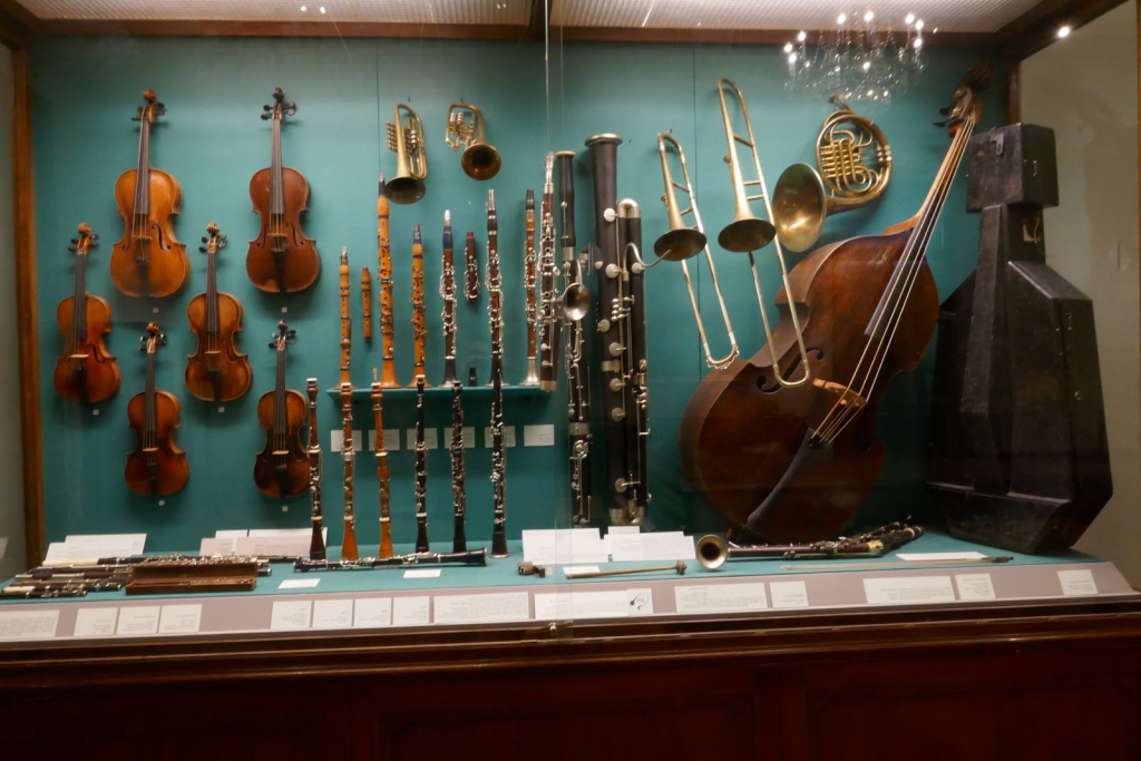 Colección de Instrumentos Musicales Antiguos