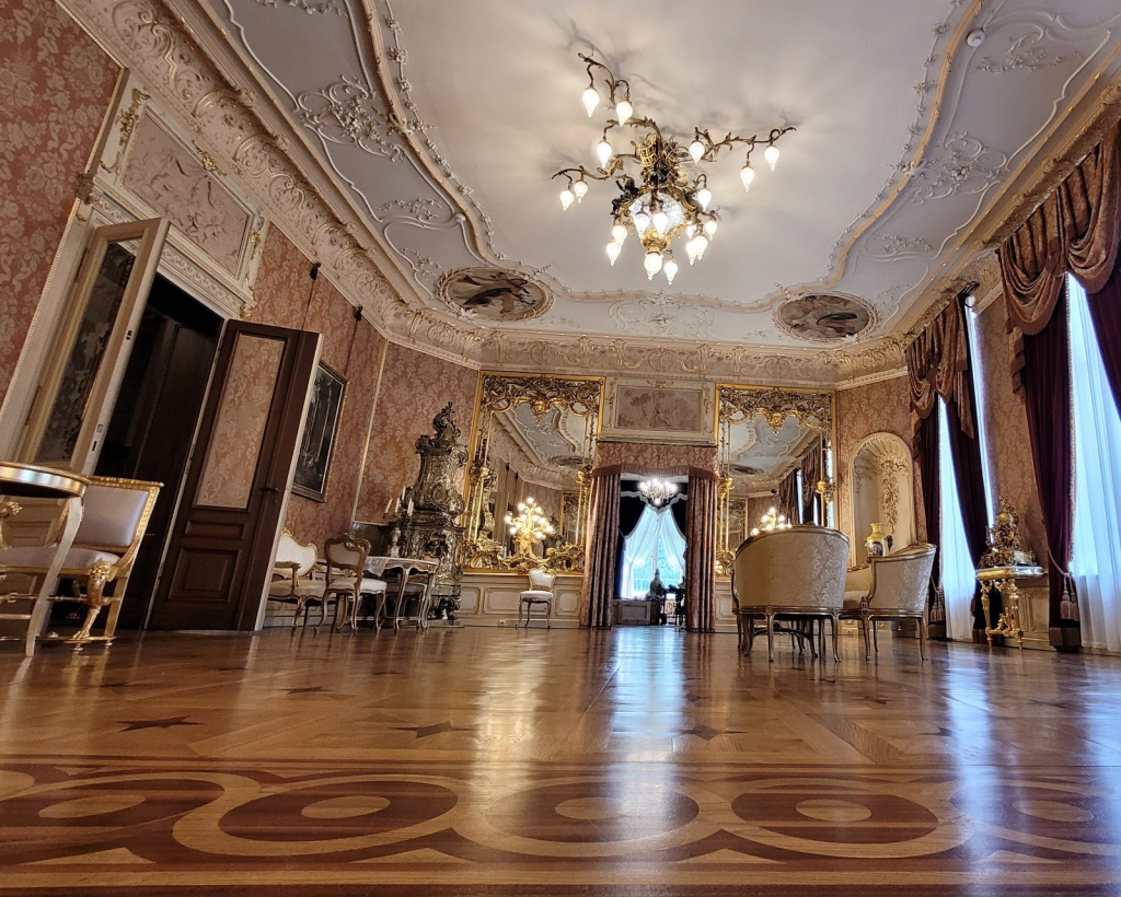 Museo del Palacio Herbst. Sucursal del Museo de Arte