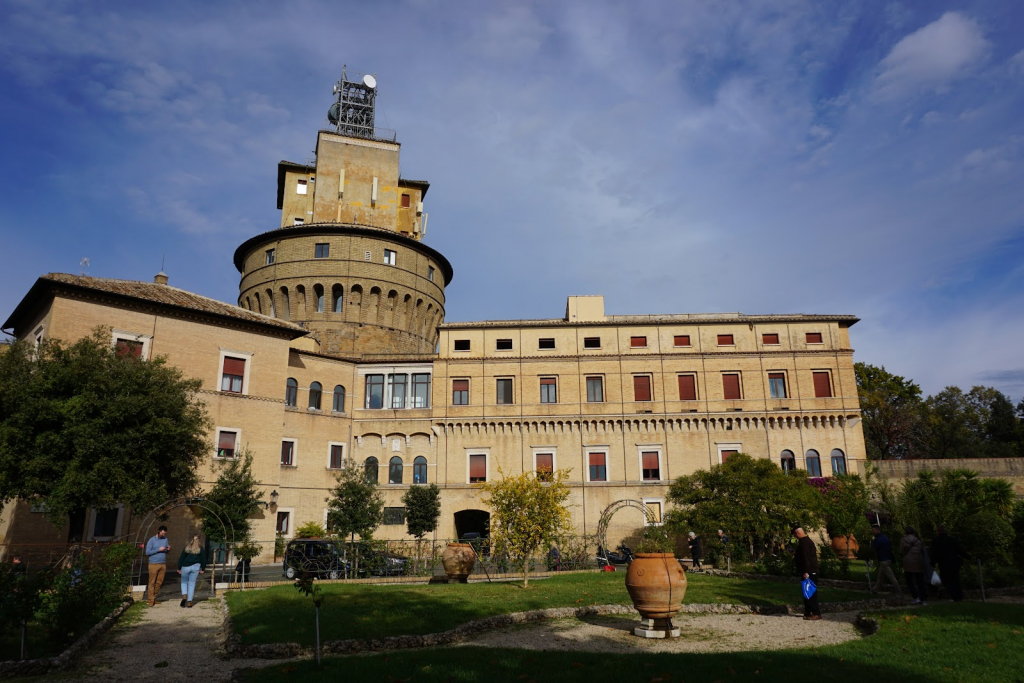 Radio Vaticana - Museo y Oficinas Administrativas