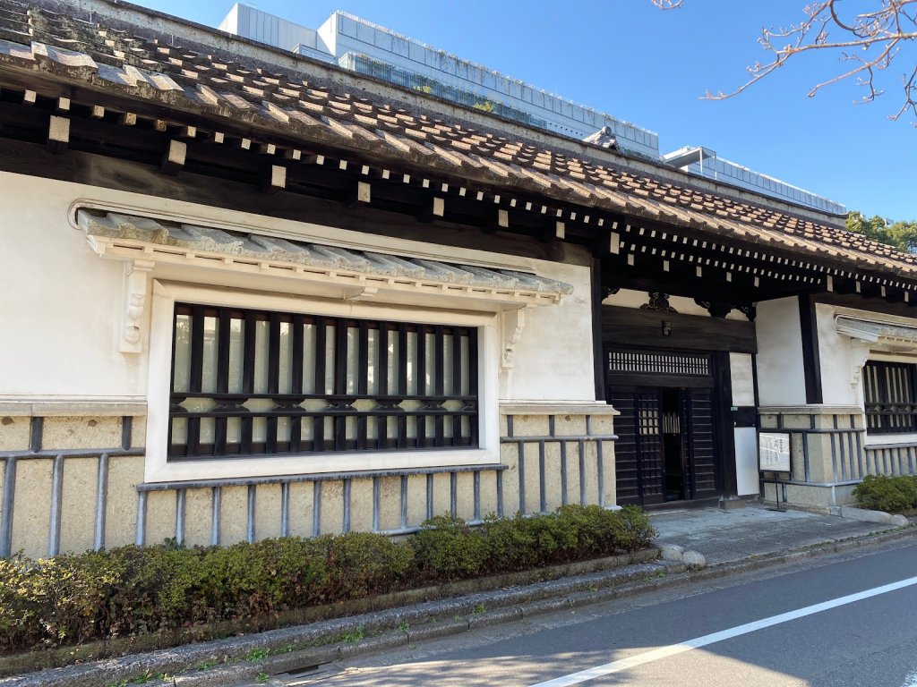 Museo de Artesanías Populares de Japón, Sala Oeste