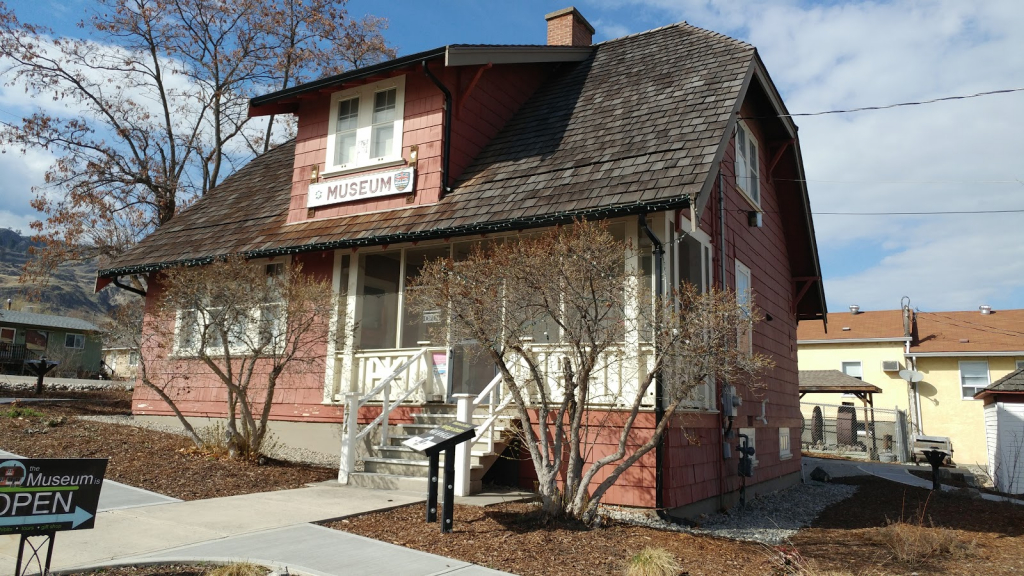 Museo de Oliver y el Distrito