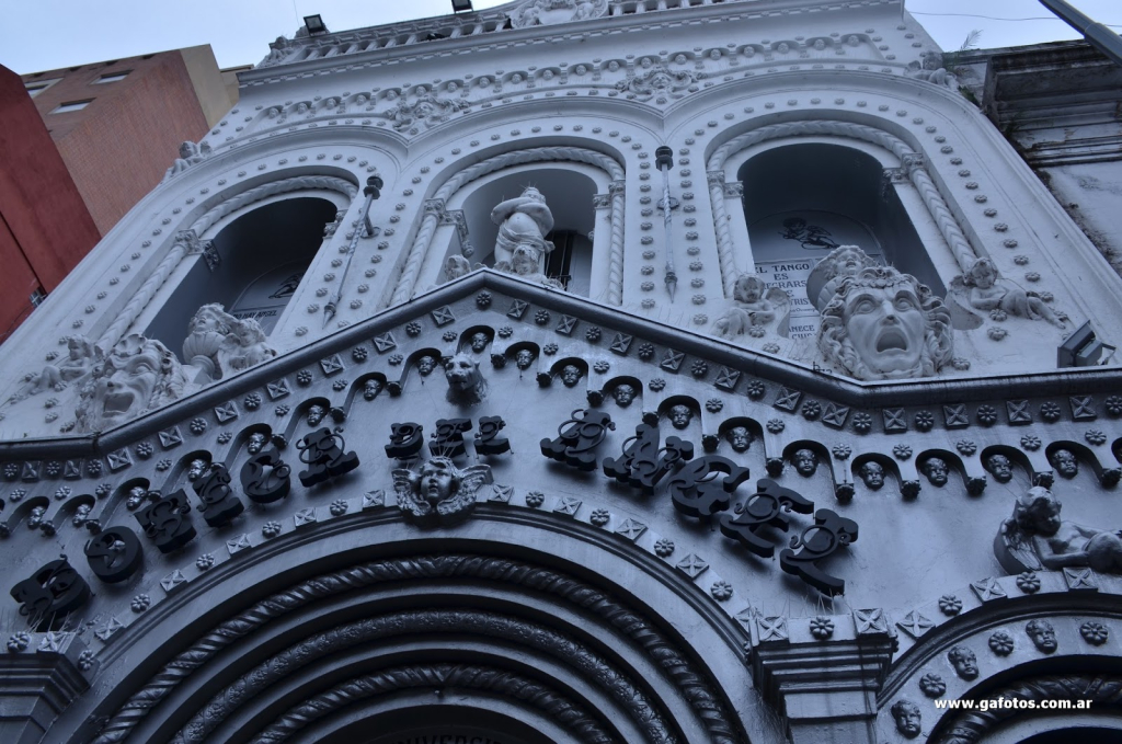 Museo Escenográfico Botica del Ángel - Universidad del Salvador (USAL)