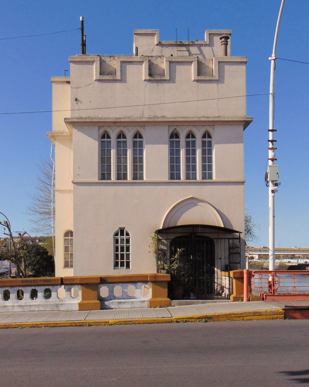 Torreón del Viejo Puente Pueyrredón