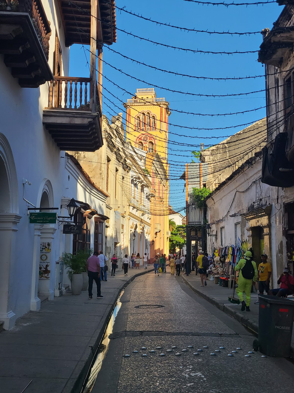 Museo De Esmeraldas Y Artesanias Colombianas