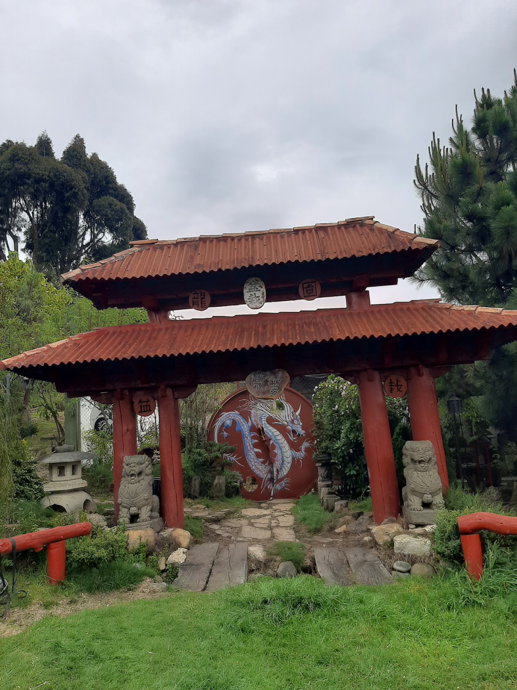 El Dragón Dorado - Museo del Bonsai
