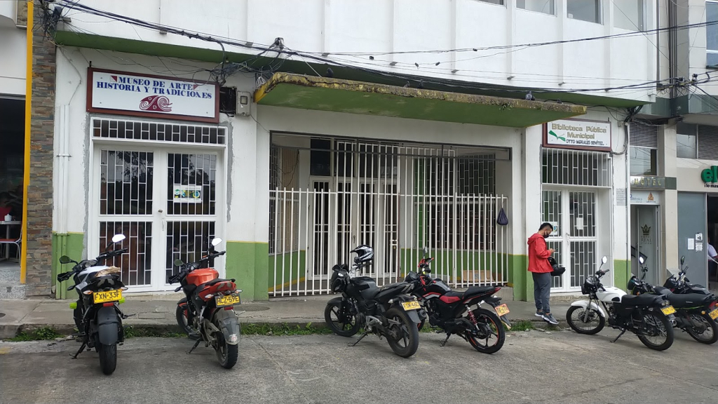 Museo de Arte Historia y Tradiciones