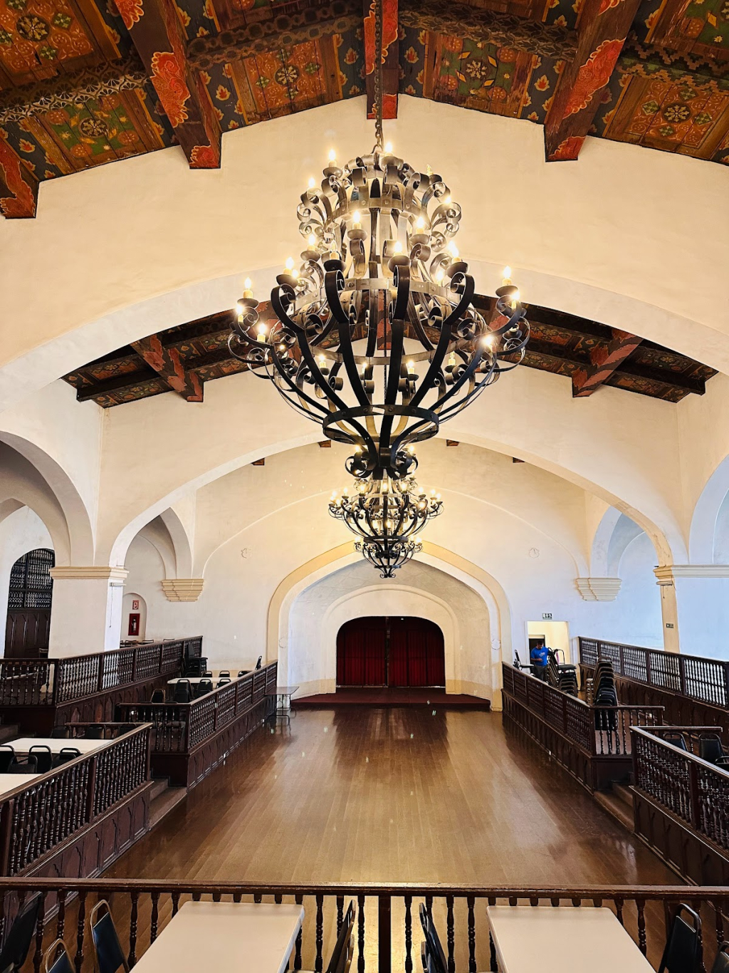 Centro Cultural Riviera (Punto de Encuentro de la Ruta del Vino)