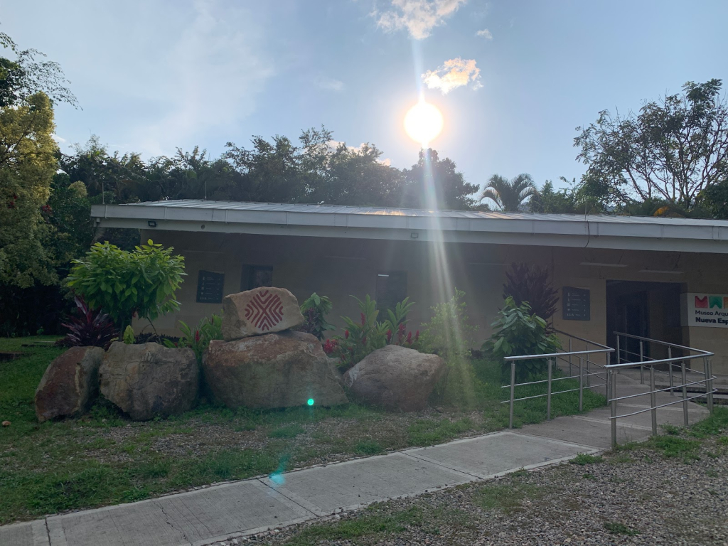 Museo M.A.N.E. (Museo Arqueológico Nueva Esperanza)