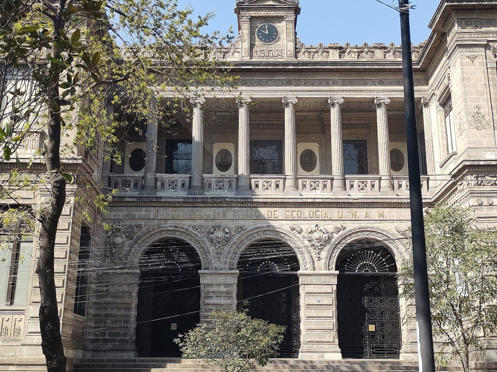Museo del Instituto de Geología de la UNAM