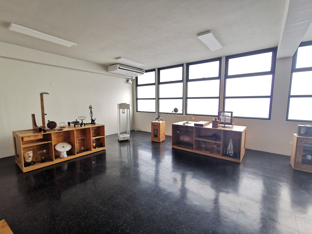 Museo Histórico de Ciencias Físicas de la UNMSM