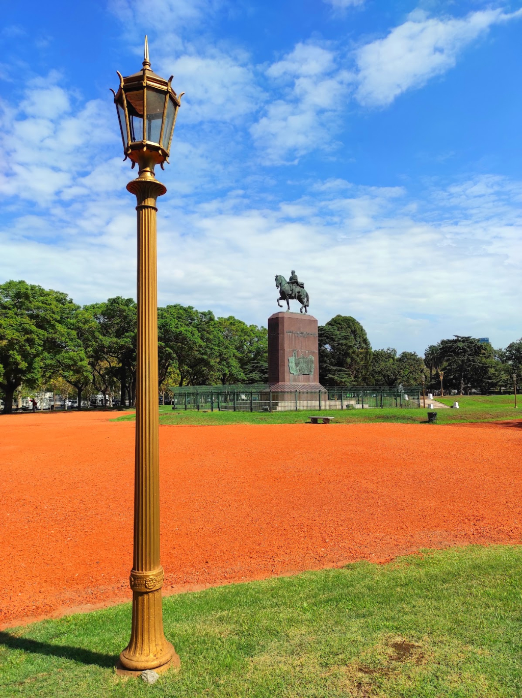 Monumento a General Manuel Rosas