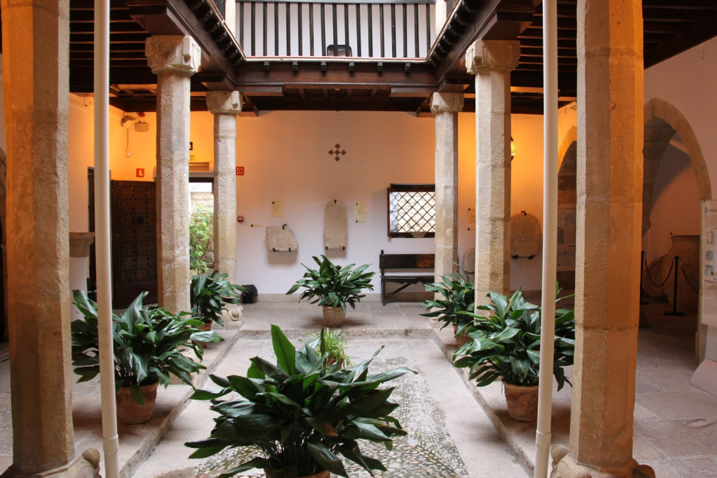 Casa Mudejar (Museo Arqueológico)