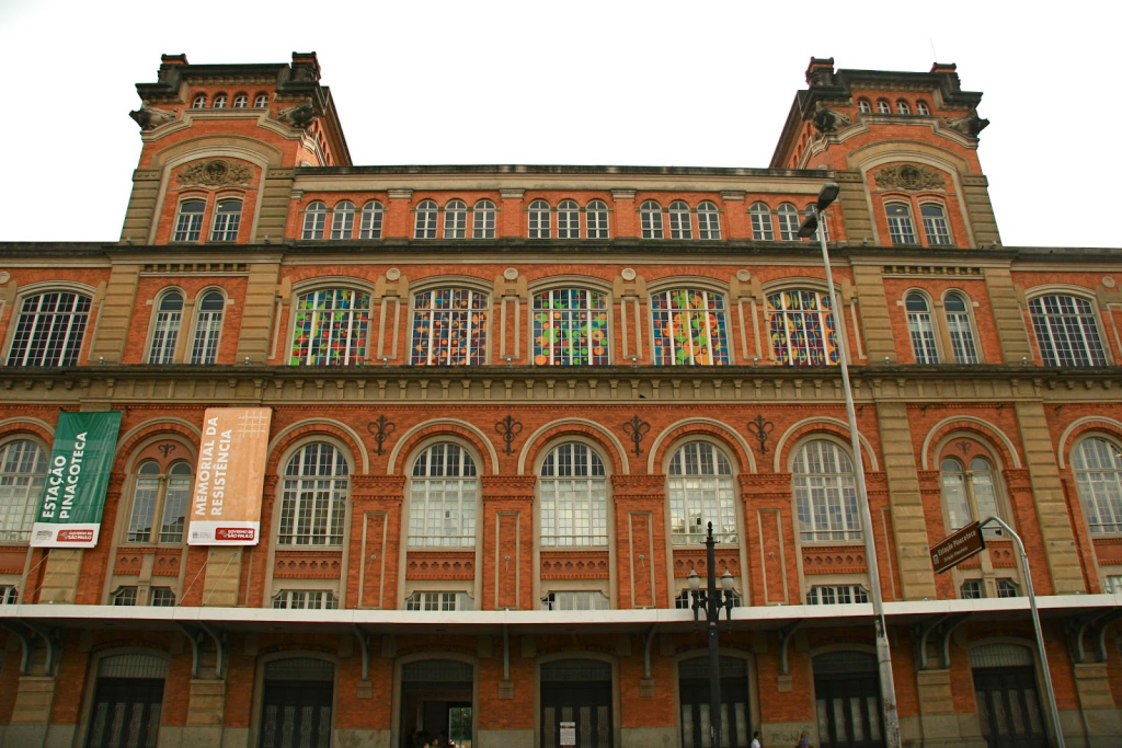 Estación Pinacoteca
