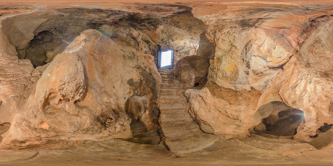 Grutas do Poço Velho