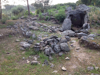 Anta do Vale da Laje