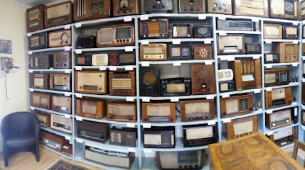 Pequeño Museo de la Radio y la Fotografía