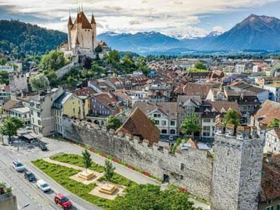 Plaza del Mercado de Ganados Thun