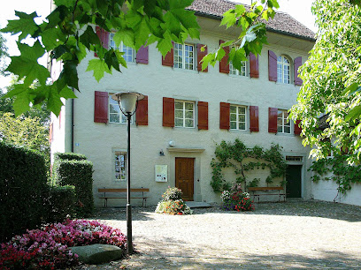 Museo Maur - Castillo Maur y Museo del Pueblo Mühle